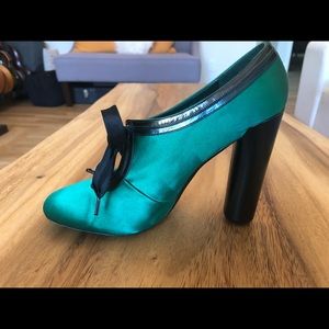 Rare, Marc Jacobs high heel Mary Janes. Beautiful!